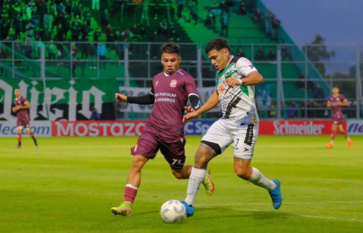 FLOJO NIVEL. Lautaro Fedele no fue el jugador desequilibrante de las últimas fechas y eso San Martín de Tucumán lo sintió demasiado. Fotos de Marcos Urisa/ESPECIAL PARA LA GACETA.