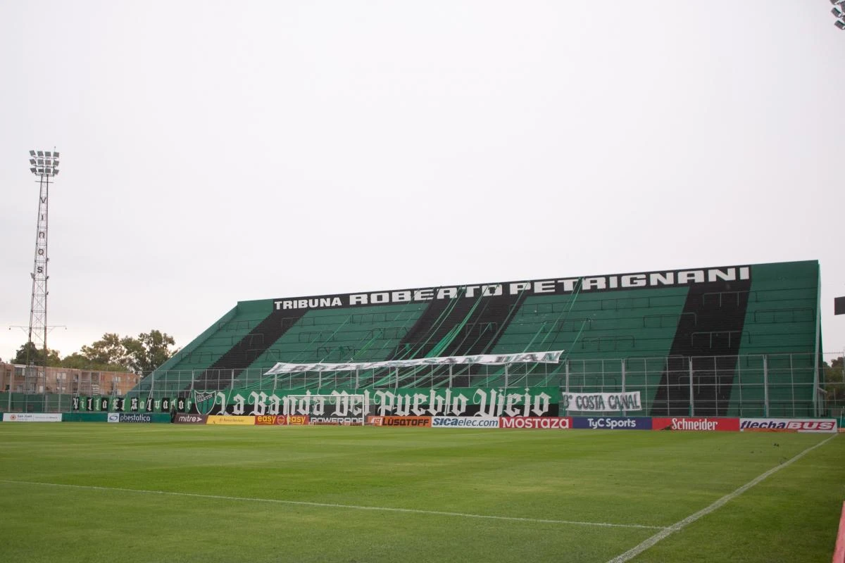 Así se encuentra el Estadio Hilario Sánchez a la espera del duelo entre el Santo y San Martín de San Juan