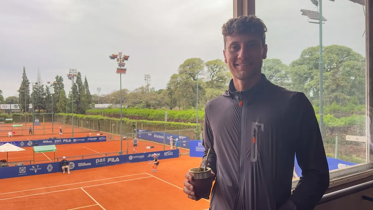 MATE EN MANO. Renzo Olivo espera lograr un buen desempeño en el Challenger de Lawn Tennis. Foto de Joel Katz.