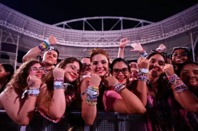 El libro de Taylor Swift hecho por fans que algunos de esos fans prefieren olvidar