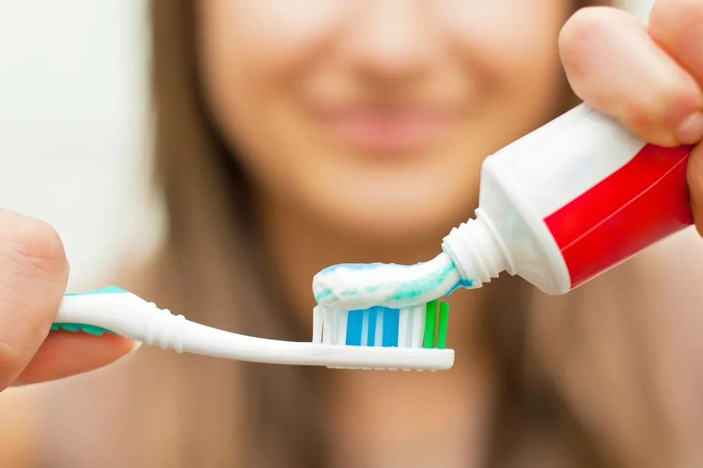 ¿Cepillarse antes o después del desayuno? lo más óptimo para nuestra salud.