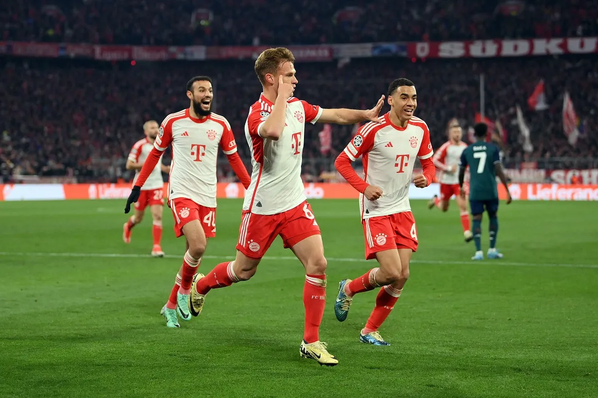 IMPARABLE. Kimmich marcó el único gol de la revancha con un potente cabezazo en el segundo tiempo.