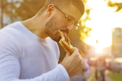 Pizza casera, nutritiva y proteica: ayuda a ganar músculo y no engorda