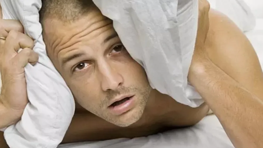 Que alimentos no hay que comer a la noche si querés dormir bien, según la ciencia