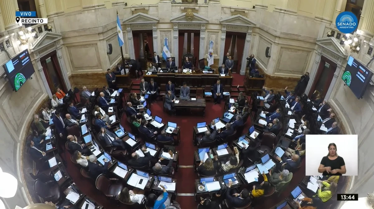 Quiénes son los dos senadores que pidieron que no les aumenten el sueldo