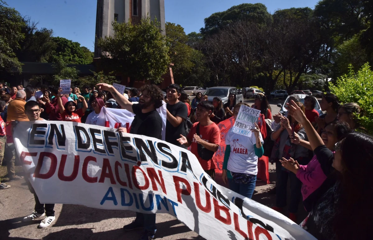 El Gobierno acordó un aumento del presupuesto para las universidades