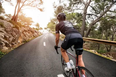 Correr o andar en bicicleta: ¿cuál es el ejercicio más eficaz para perder peso?