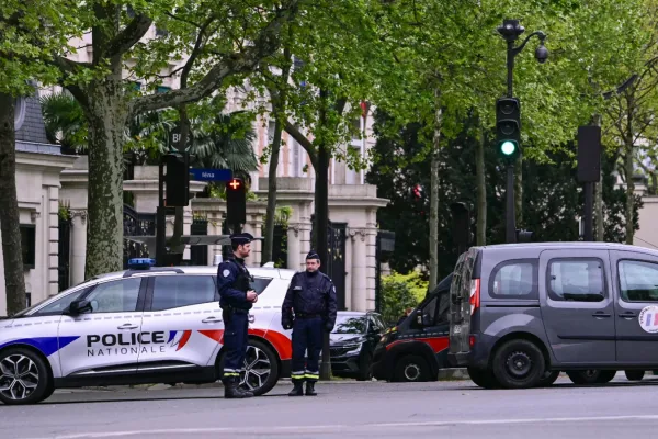 Detienen a un hombre que amenazó con hacer explotar una bomba en el Consulado de Irán en París
