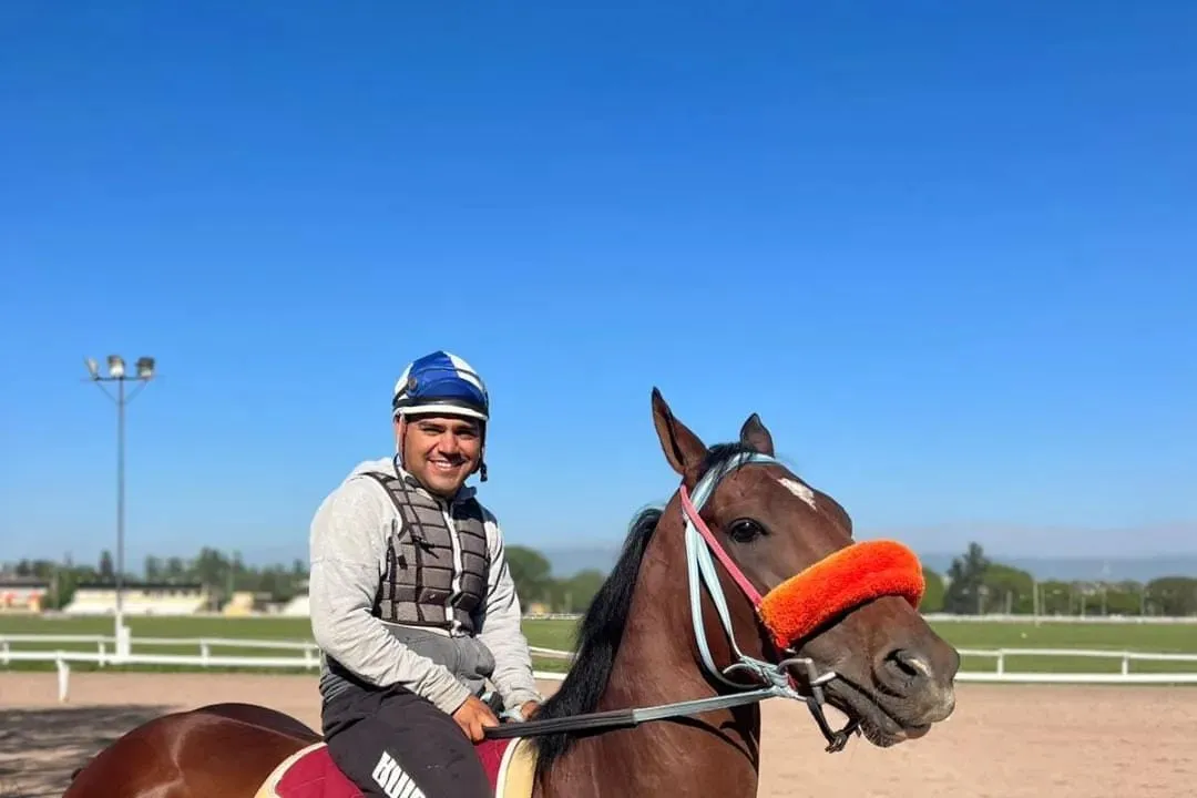 RECUPERADO. El zaino High Commander tendrá seis adversarios en los 1.400 metros del especial Mateo Coronel. 