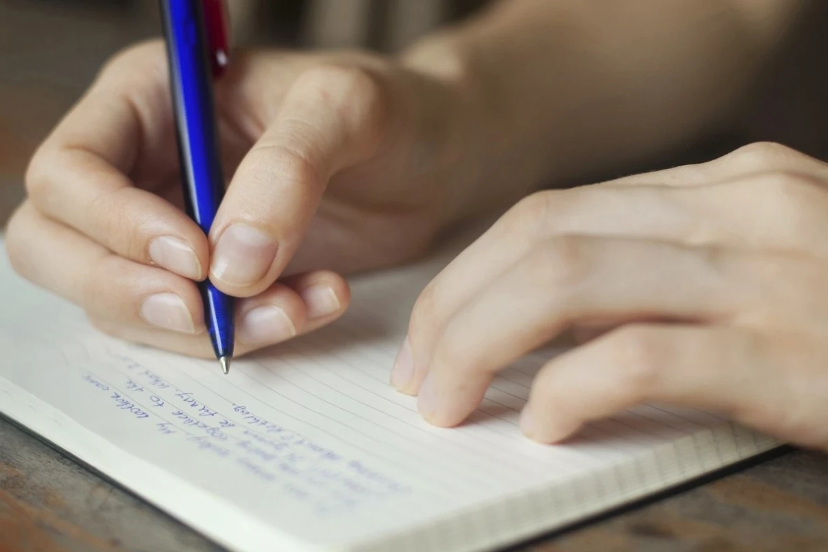 Las personas celosas y la grafología: cómo reconocerlas a través de la escritura. 
