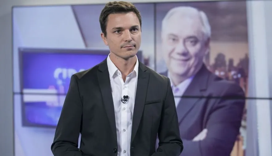 El periodista Diego Esteves también contó en televisión que fue víctima de abuso sexual