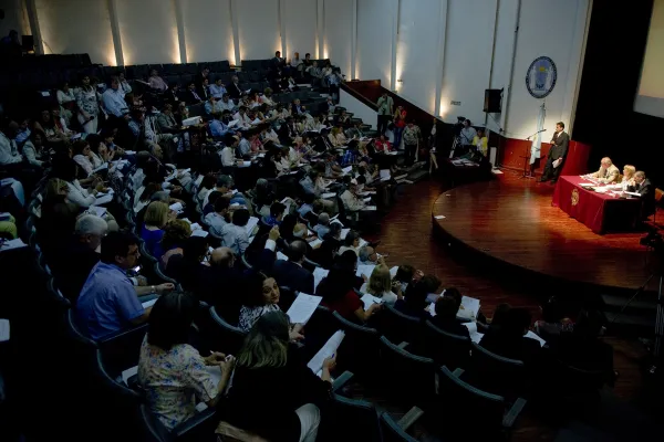 El jueves concluirá el proceso reformista en la UNT, que había arrancado una década atrás