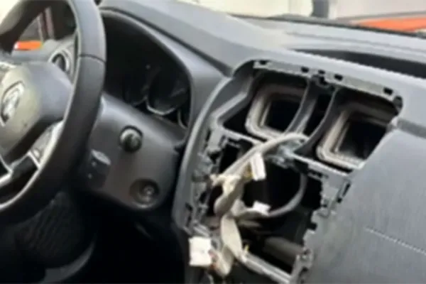 VIDEO Vino a Tucumán para esparcir la cenizas de su padre y le desvalijaron el auto