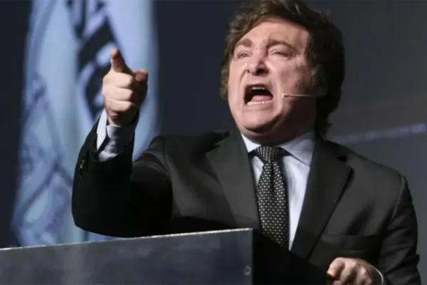 Financial Times advirtió que los hogares argentinos están en crisis, mientras los mercados aplauden a Milei