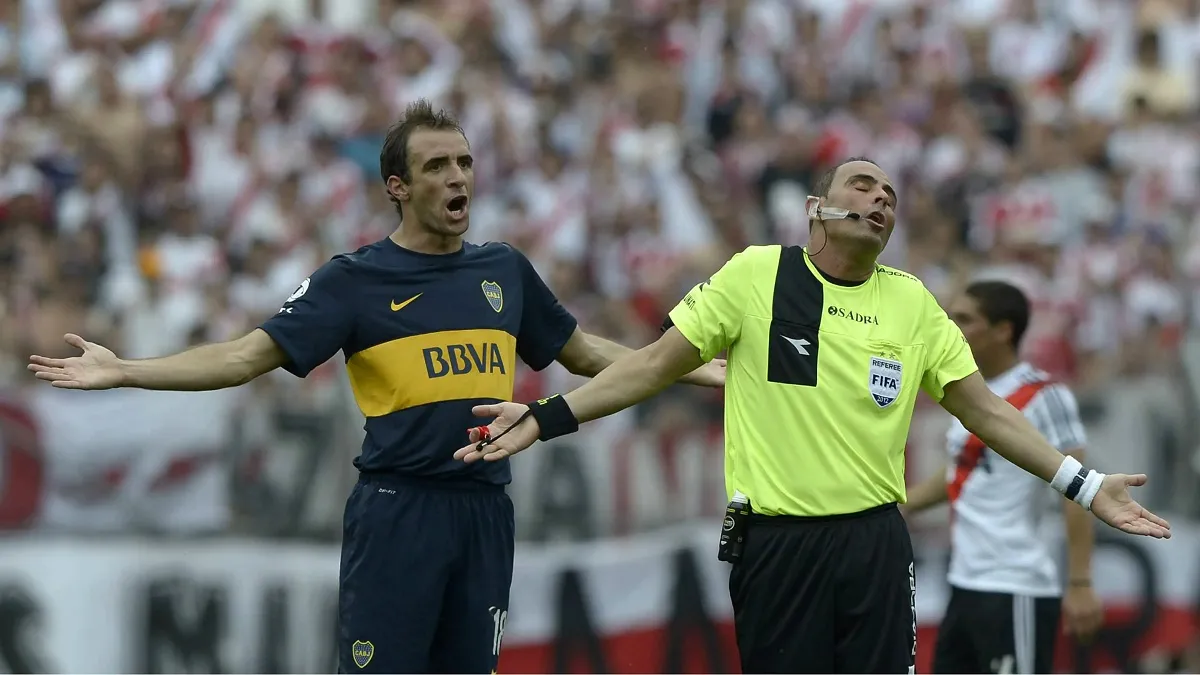 SIEMPRE POLÉMICO. Pablo Lunati, que dirigió varios superclásicos, salió en defensa de River, por lo sucedido en la Copa de la Liga. Foto tomada de GOAL.