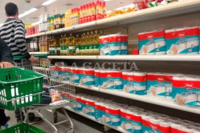 Consumo: las ventas en los supermercados cayeron 11,4% interanual en febrero