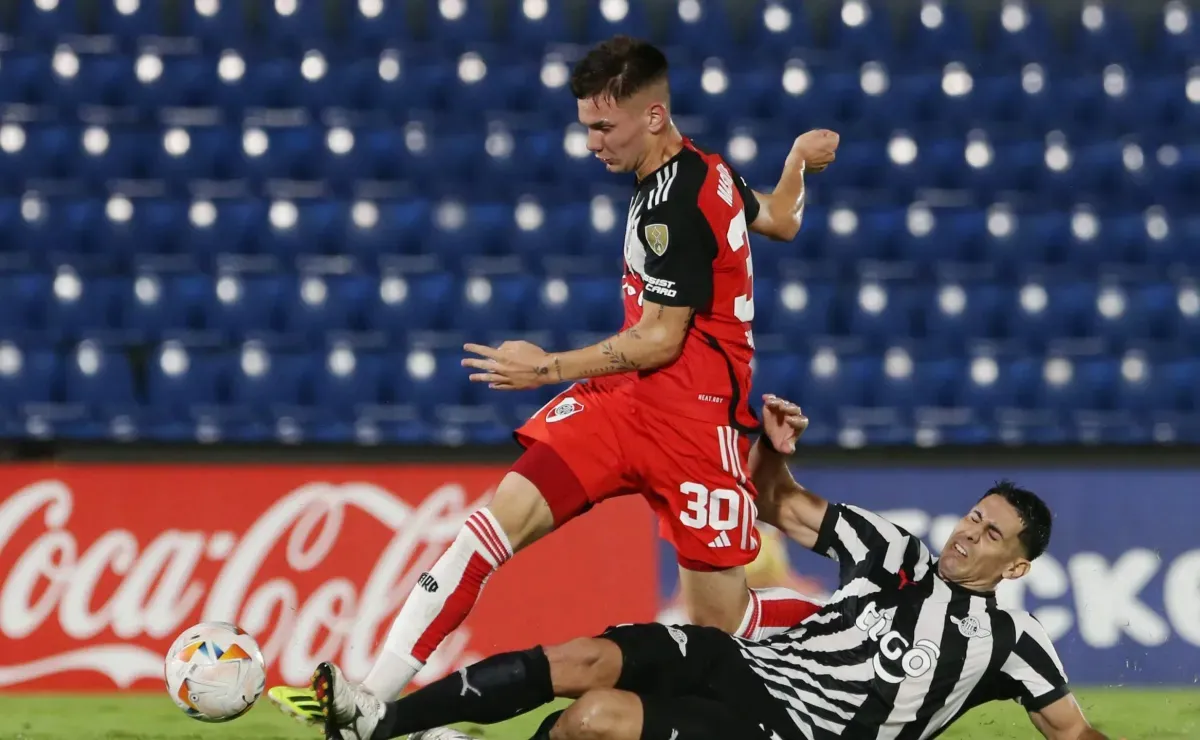 BUSCADO. Franco Mastantuono anotó un gol frente a Libertad de Paraguay y ya lleva 18 partidos en Primera.