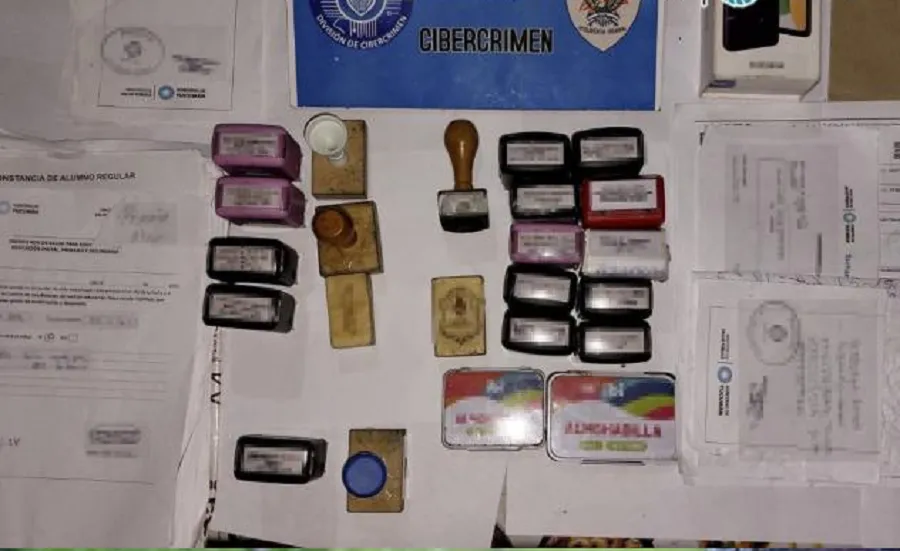 ELEMENTOS ENCONTRADOS EN EL ALLANAMIENTO