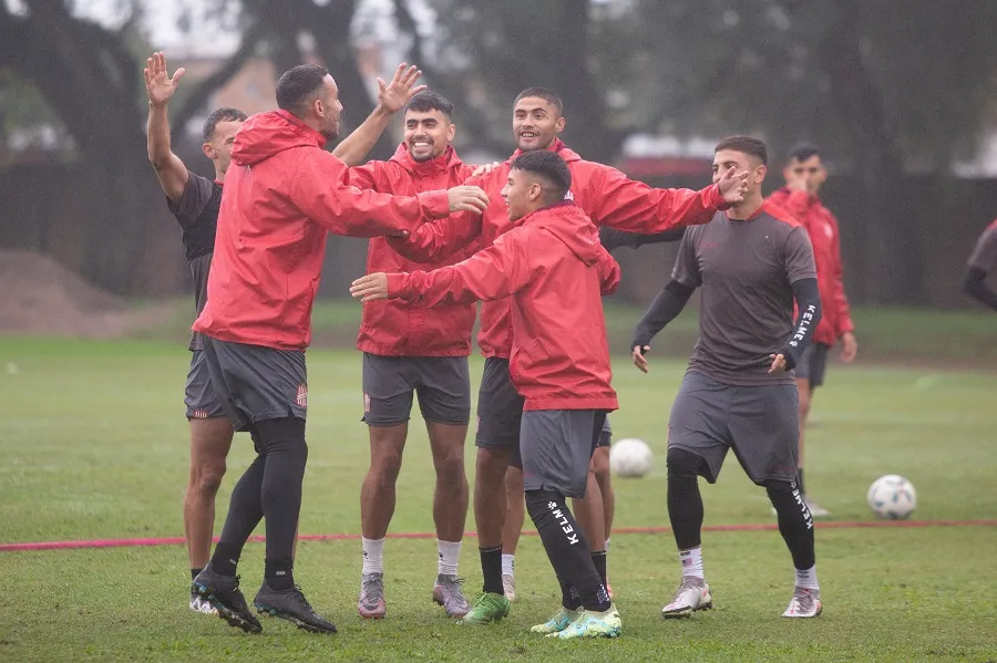 BUENA ONDA. El plantel de San Martín se entrena buscando volver a sonreír.