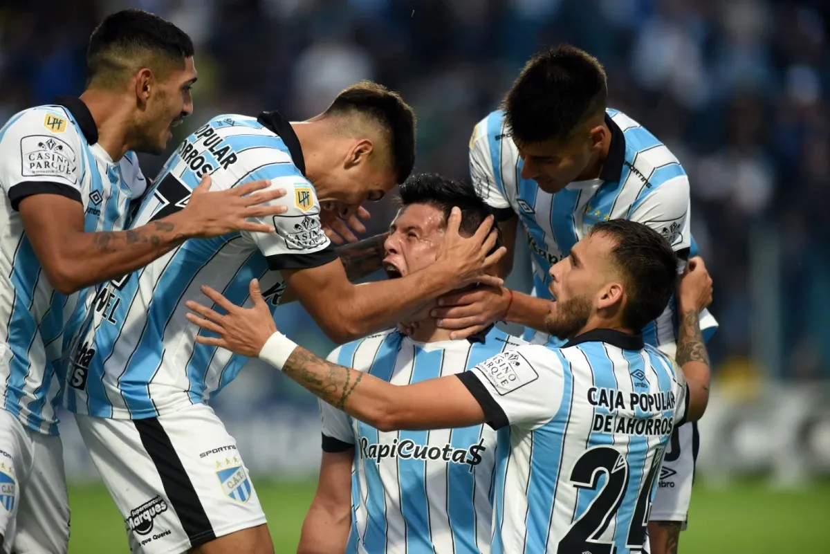 Encuesta: ¿estás de acuerdo con el cambio de marca en la indumentaria de Atlético Tucumán?