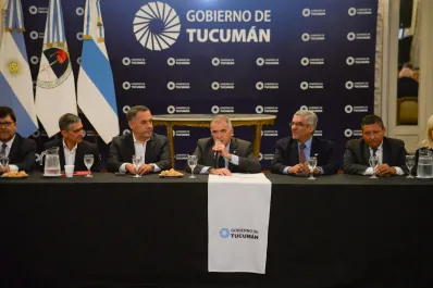 Planificación: junto a su Gabinete, Jaldo hizo un balance de la gestión provincial