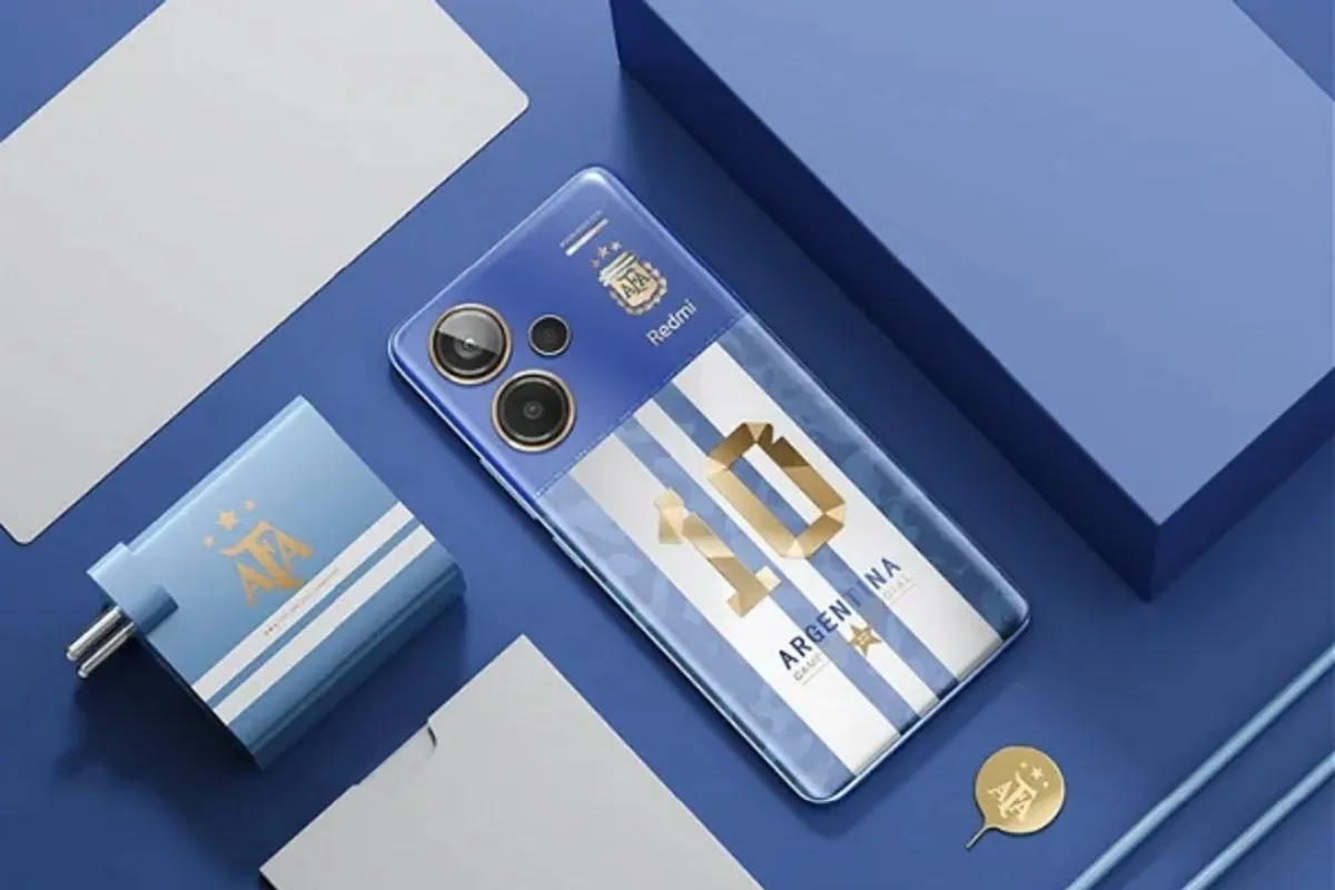 SORPRENDENTE. En India se vende un smartphone temático de la Selección argentina.