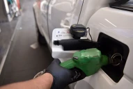 Los combustibles volverán a subir mañana y la nafta súper cruzará la barrera de los $1.000 en Tucumán