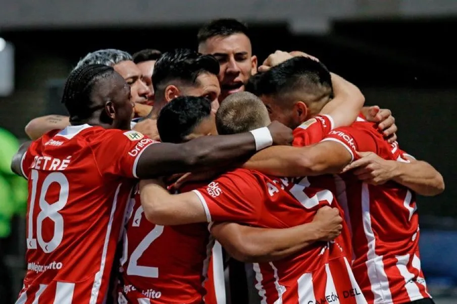 A LA FINAL. Estudiantes jugará en Santiago del Estero ante Vélez.