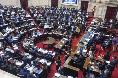 Bases y paquete fiscal: el oficialismo busca votos y el kirchnerismo se ilusiona con el rechazo