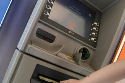 Empleados estatales: mañana comienza el pago del 80% del sueldo