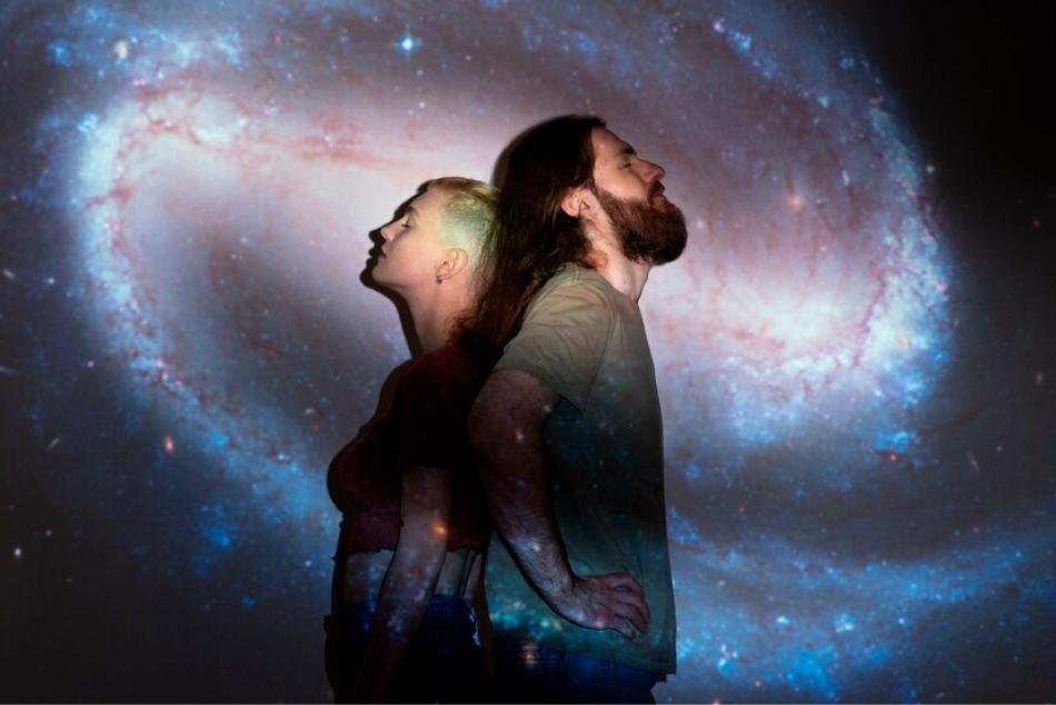 Cada pareja está destinada a alcanzar su karma: una reacción que se desencadena por una actitud previa
