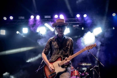 La guitarra de Skay y Los Fakires regresa para sonar