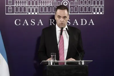 El Gobierno anunció que bajará los aranceles a la importación: a qué productos alcanza