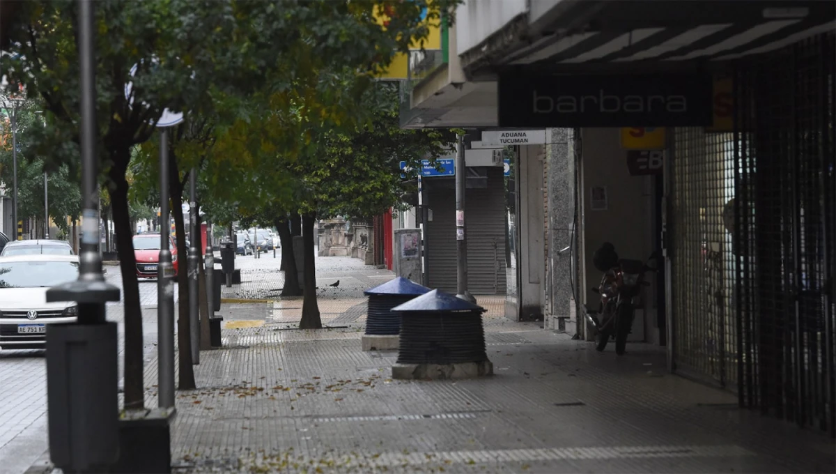 OTOÑO. El frío de la mañana será reemplazado por algo de calidez que otorgarán los rayos del sol durante la tarde.