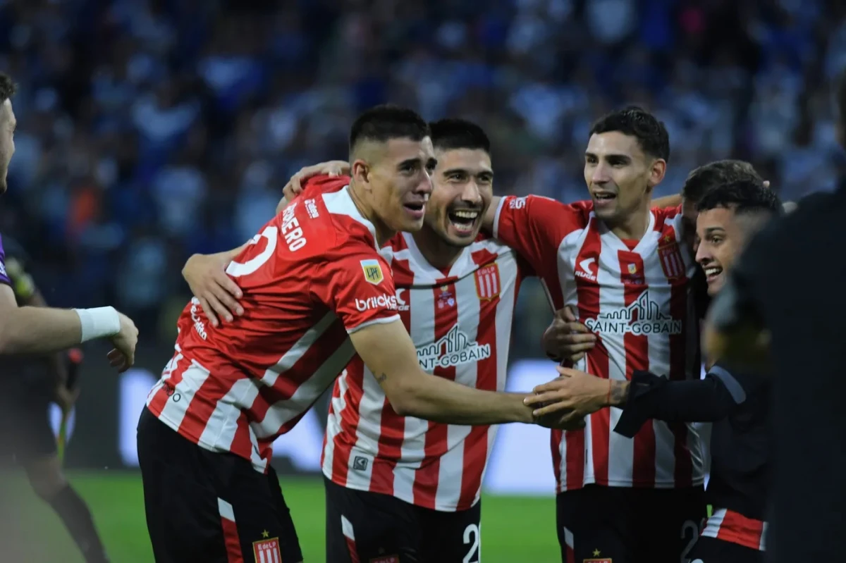 En un partido emotivo, Estudiantes derrotó a Vélez por penales, y se consagró campeón de la Copa de la Liga