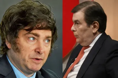 Gerardo Zamora cruzó a Javier Milei durante el partido entre Vélez y Estudiantes