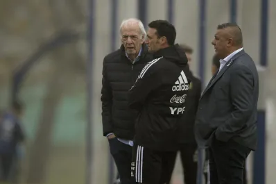 El sentido mensaje de Scaloni por la muerte de Menotti: “se nos fue un maestro”