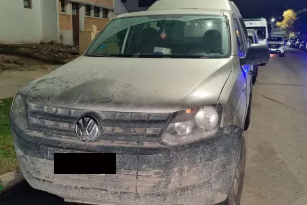 Horror en Bahía Blanca: dejaron los cuerpos de cuatro ladrones que se electrocutaron frente a un hospital
