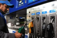 ¿Se podrá cargar nafta por el paro en Tucumán? La decisión de las estaciones de servicio