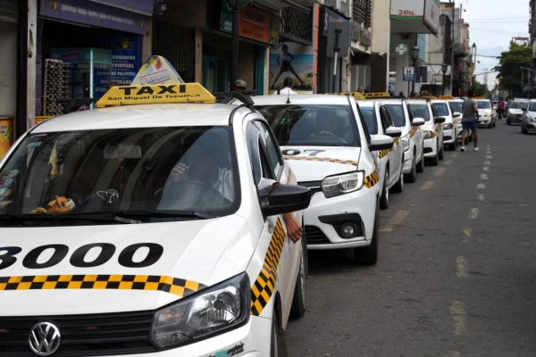 Concejales capitalinos plantean que adherir Uber al Sutrappa “no sería la solución de fondo”