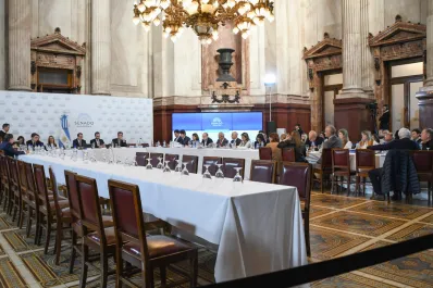 Ley Bases: en adhesión al paro, faltaron senadores del peronismo y el debate se pospone