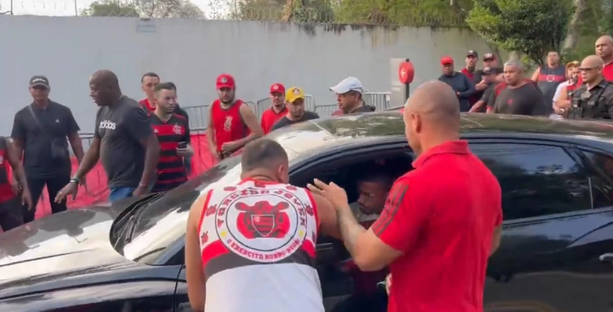 De La Cruz es muy cuestionado por los hinchas de Flamengo