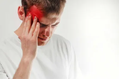 ¿Cuáles son las enfermedades asociadas al dolor de cabeza?