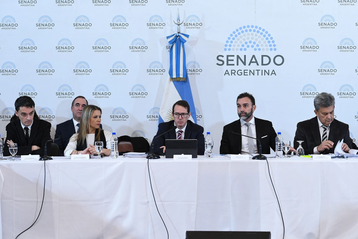 Reunión de la Comisión de Presupuesto y Hacienda. PRENSA SENADO