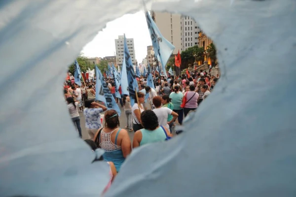 Los derechos laborales los paga el trabajador