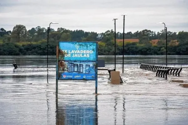 Cientos de evacuados por las inundaciones en Entre Ríos