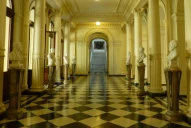 Homenaje: Javier Milei colocará el busto de Carlos Menem en la Casa Rosada