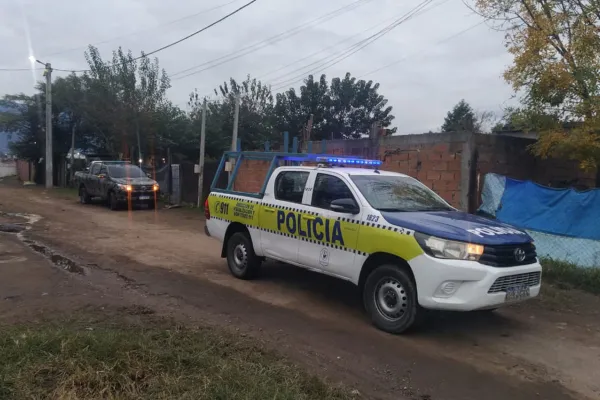 Peleas callejeras: secuestran celulares de los supuestos creadores de los grupos en redes sociales