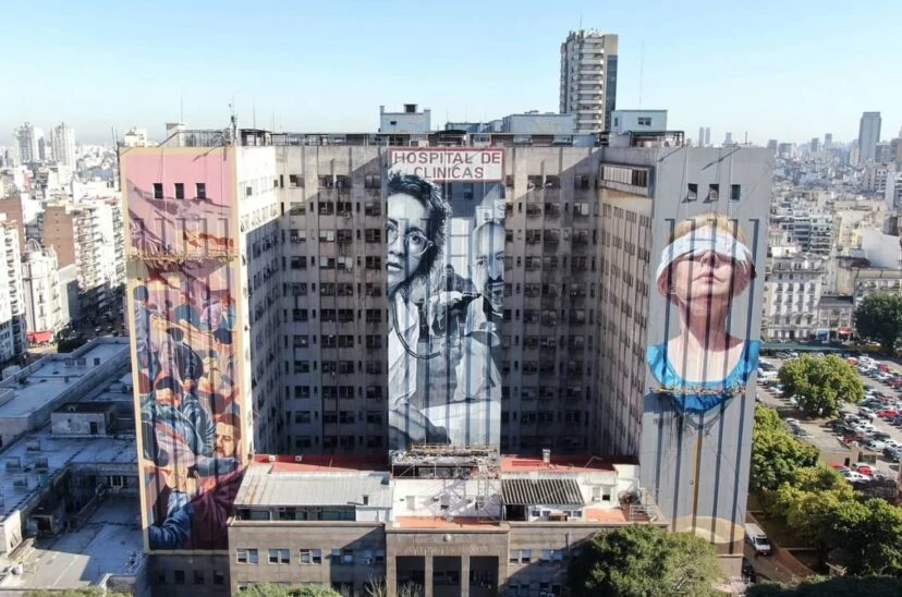 FACHADA DEL HOSPITAL DE CLÍNICAS. Uno de los más prestigiosos pilares de la Universidad de Buenos Aires.