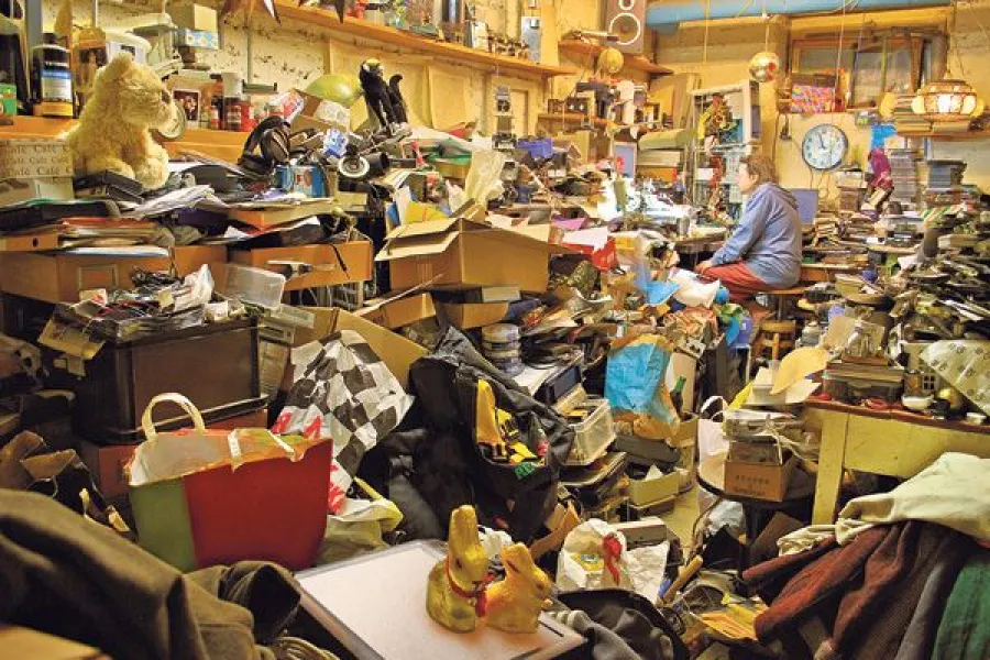 Acaparadores compulsivos: el aprender a vivir entre las montañas de objetos. 